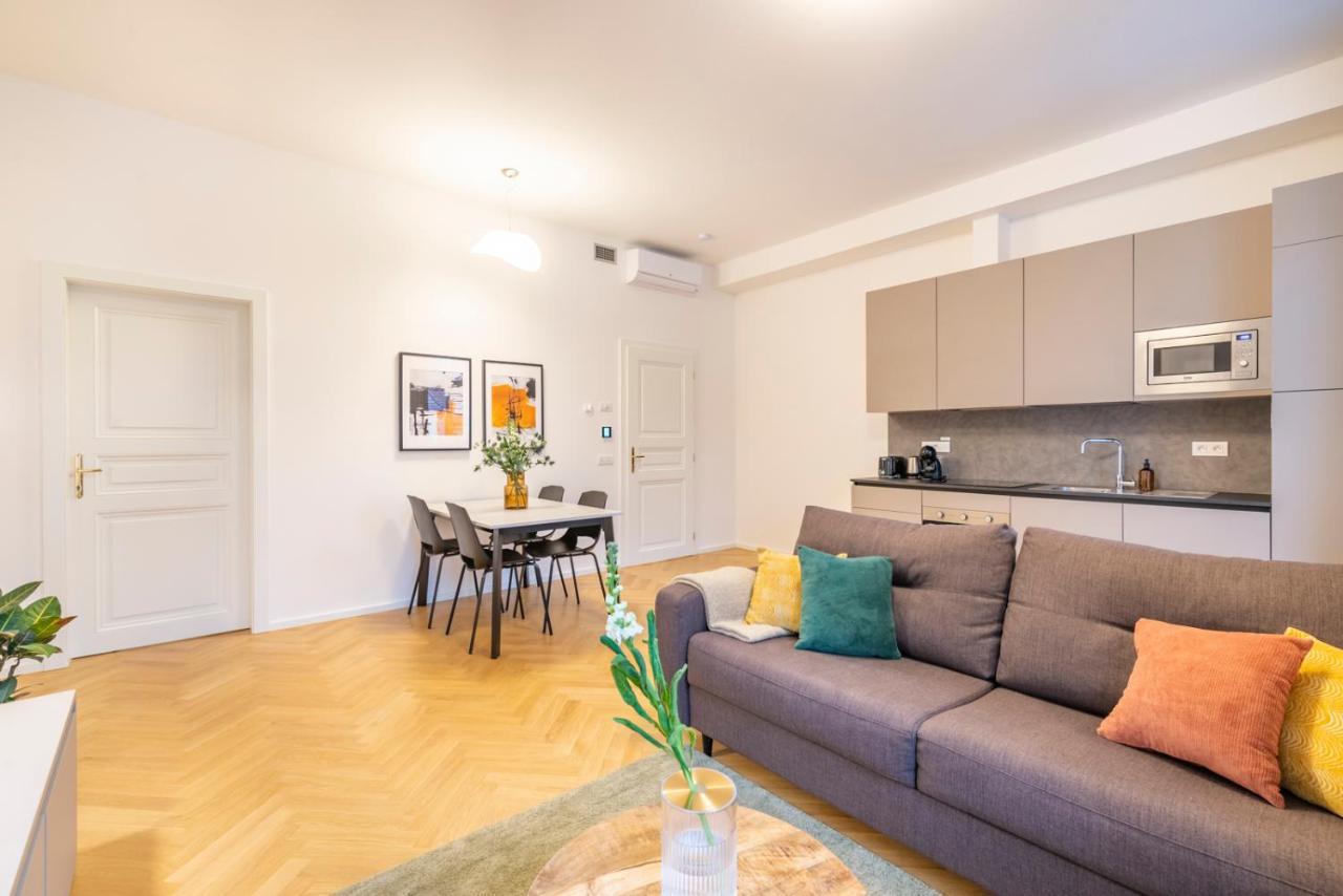 Petrin Tower Residence 프라하 외부 사진